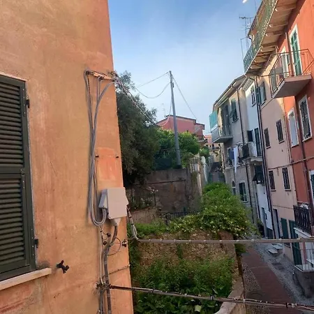 Casetta Madì lovely loft in Lerici / modern bright apartment with furnished terrace