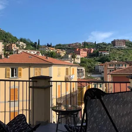 Casetta Madì lovely loft in Lerici / modern bright apartment with furnished terrace Appartamento *