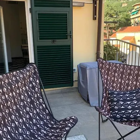 Casetta Madì lovely loft in Lerici / modern bright apartment with furnished terrace Appartamento